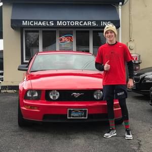 Meet your Posher, Derek